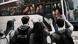 Gite scolastiche al collasso: met&agrave; degli studenti resta a casa