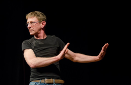 Comicit&agrave;, poesia e improvvisazione: a Bosconero va in scena &ldquo;Clown on the Ground&rdquo;