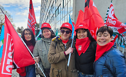 Telecontact, scatta la protesta: &ldquo;Ci tolgono salario e tutele&rdquo;