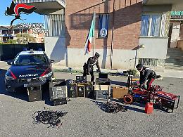 Rave party illegale sul Malone, blitz dei carabinieri a Front: 24 denunciati e impianti sequestrati