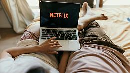 Netflix, il Tribunale di Roma boccia gli aumenti: rimborsi possibili fino a 500 euro. Ecco chi pu&ograve; richiederli e perch&eacute;