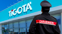 Colpo lampo al Tigot&agrave;, fuga di pochi minuti: presi dai carabinieri