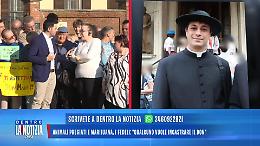 &ldquo;Gi&ugrave; le mani da Don Mario&rdquo;: il paese si schiera col parroco indagato tra droga e animali