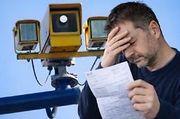 Autovelox, caos in Cassazione: stessi giudici, due sentenze opposte nello stesso giorno
