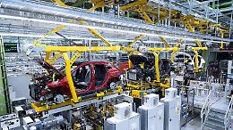 Auto, il governo cambia rotta: incentivi mirati per salvare il mercato
