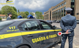 Maxi truffa del design: migliaia di mobili falsi sequestrati