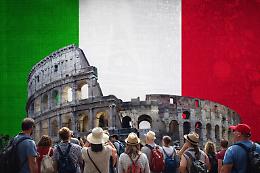 Turismo, "Guerra e caro carburante preoccupano, ma l&rsquo;Italia regge"