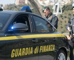 Falsi e truffe, maxi blitz della Guardia di Finanza: sequestrati milioni di prodotti illegali