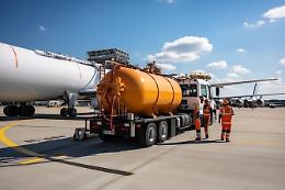 Europa, il conto alla rovescia del cherosene:  voli estivi a rischio