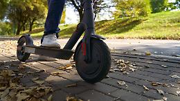 Spacciatori in monopattino e consegne express. Ivrea scopre il lato oscuro del delivery
