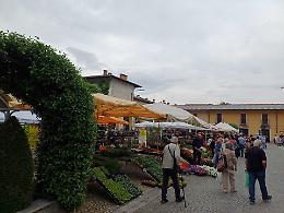 Cavour in Fiore, due giorni tra colori, natura e tradizione ai piedi della Rocca
