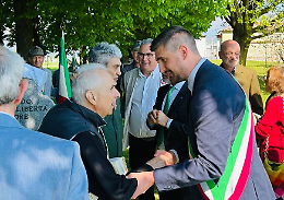 Rivoluzione a Ozegna: il cippo &ldquo;smart&rdquo; che fa parlare i caduti, con i QR code la memoria diventa viva (Mediagallery)