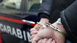 Violenza tra le mura domestiche: botte, minacce e pedinamenti. Due arresti a Settimo Torinese