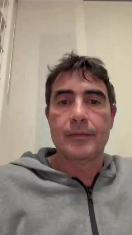 Sospeso per aver fermato i neofascisti: Fratoianni attacca il Parlamento e rilancia la sfida (VIDEO)