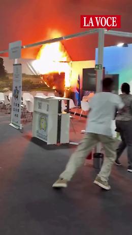 Incendio alla Cop30, fiamme vicino al Padiglione Italia in Brasile (VIDEO)