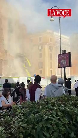 Incidente ai Fori Imperiali a Roma: crolla una parte della Torre dei Conti (VIDEO)
