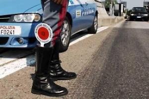 Schianto a Caselle Torinese: si ribalta un’auto, traffico in tilt