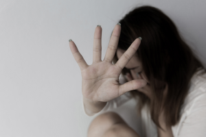 L’inferno domestico raccontato in Tribunale a Ivrea dal consolato di Hannover dopo la fuga in Germania