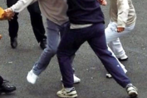 Notti insonni a San Mauro: risse, urla e vandalismi. Ma il Comune ignora le segnalazioni