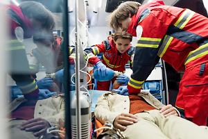 Nuovo incidente sul lavoro nel Canavese: operaio schiacciato mentre scaricava un autocarro