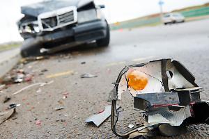 Scontro nella notte a Torino, coinvolti quattro veicoli: tre i feriti in ospedale