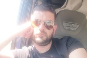 Muore a 40 anni Marco Beccaris, batterista amato tra Livorno e Crescentino