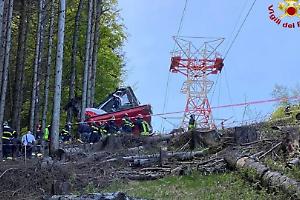 Mottarone, tre patteggiamenti e due proscioglimenti. I familiari: "Vite svalutate"