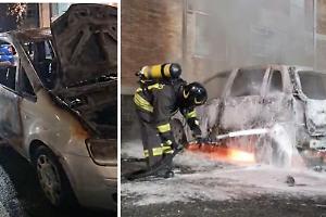 Automobile prende fuoco nella notte a Settimo Torinese. Cause in accertamento
