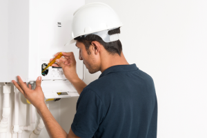 Tecnico delle caldaie prende i soldi e sparisce: raffica di denunce nel Ciriacese