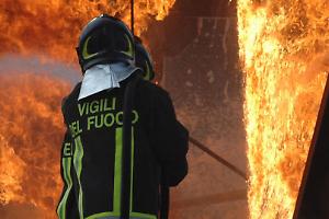 Pomeriggio di fuoco tra Baldissero e Vidracco: le fiamme minacciano la Torre Cives