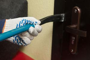 Furto nella notte alla Pro Loco di Venaria: ladri in azione