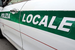 Furto d’auto in vacanza, poi la svolta: Facebook e cittadini riportano tutto a casa