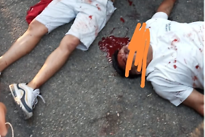 Bagno di sangue a Torino: scontro con coltelli e bastone chiodato