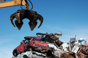 La guerra dei rifiuti finisce in Tribunale a Ivrea: la lunga ombra dei Rom “rottamai” travolge anche due dipendenti Seta