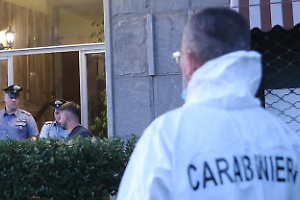 Uccisa a coltellate davanti alla figlia disabile. Fernanda implora aiuto, ma muore in ospedale