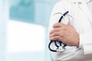 Finto medico promette cure miracolose per l’autismo: 30.000 euro per una terapia falsa