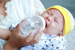 Cocaina nel latte a Torino: bambina di 18 mesi in crisi di astinenza