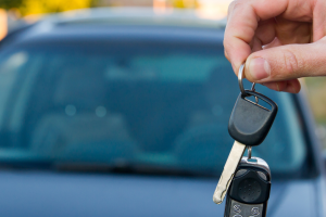 Attenti alla truffa delle chiavi smarrite dell'auto!