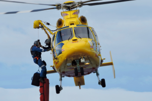 Frana sul Monte Bianco, muore un alpinista italiano