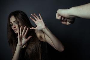 «Ogni colpo è per i like»: l’ha massacrata dopo una foto su Instagram