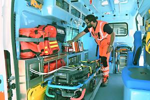 Mistero a Torino: uomo cinese trovato con tagli alla gola e politraumi