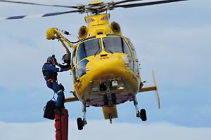 Schianto in galleria, muore motociclista in Canavese