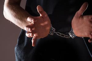 Arrestato il 60enne “molesto” di Settimo: finisce in carcere dopo mesi di caos