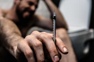 Overdose nell'ex Inps: morto ragazzo di 20 anni