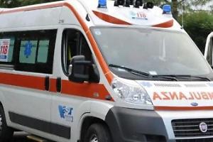 Scontro mortale tra moto e furgone: perde la vita un 52enne