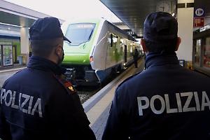 Controlli straordinari a Novara tra stazione e centro: 144 persone identificate e un’espulsione