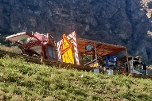 Tragedia sulla A5 Torino-Aosta: un morto e tre feriti nello scontro tra auto e camion