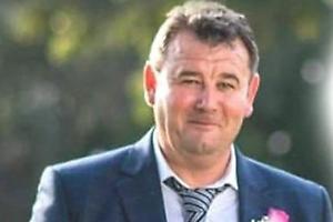 Lutto a Torrazza Piemonte, Daniel Florin Luca muore a 46 anni stroncato da un infarto nel giardino di casa