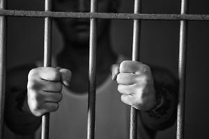 Torture in carcere a Torino: richieste 14 condanne per agenti penitenziari