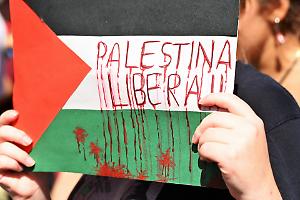 Torino, corteo pro Palestina: oltre 400 in centro